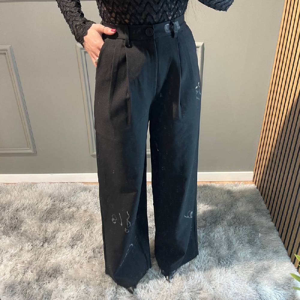 Lovely Sisters Pantalone Painting