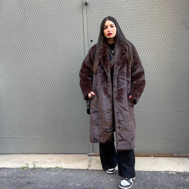 Lovely Sisters Pelliccia con cintura