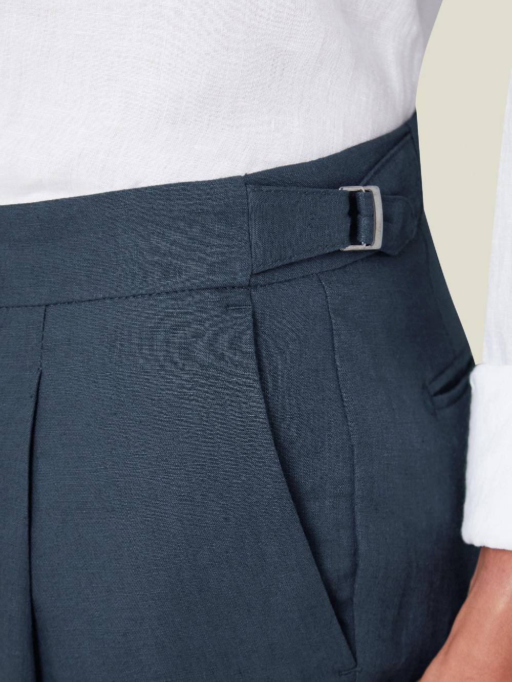 Luca Faloni Elegant TrousersLinen