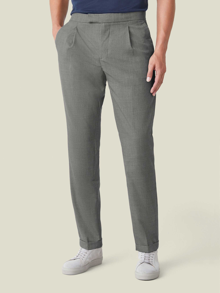 Luca Faloni Pantaloni leggeri a piegheLana Vergine