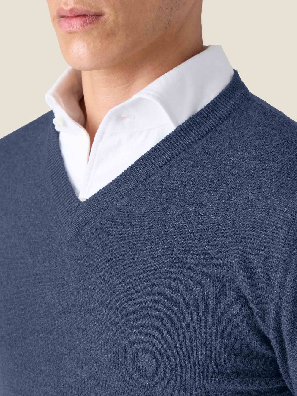 Luca Faloni V Neck2-Ply Cashmere