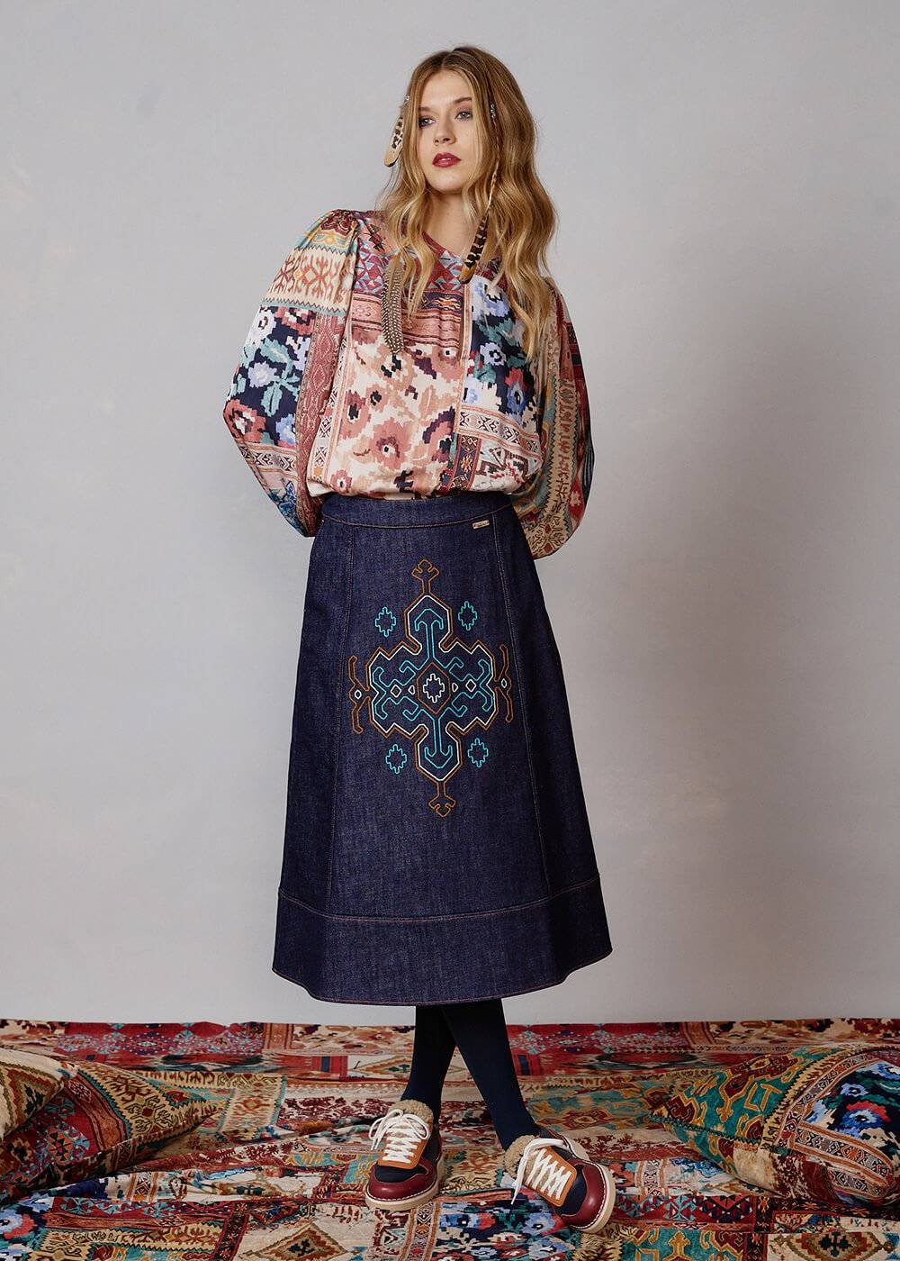 Luis Trenker Blusa modello Lugiada con stampa patchwork