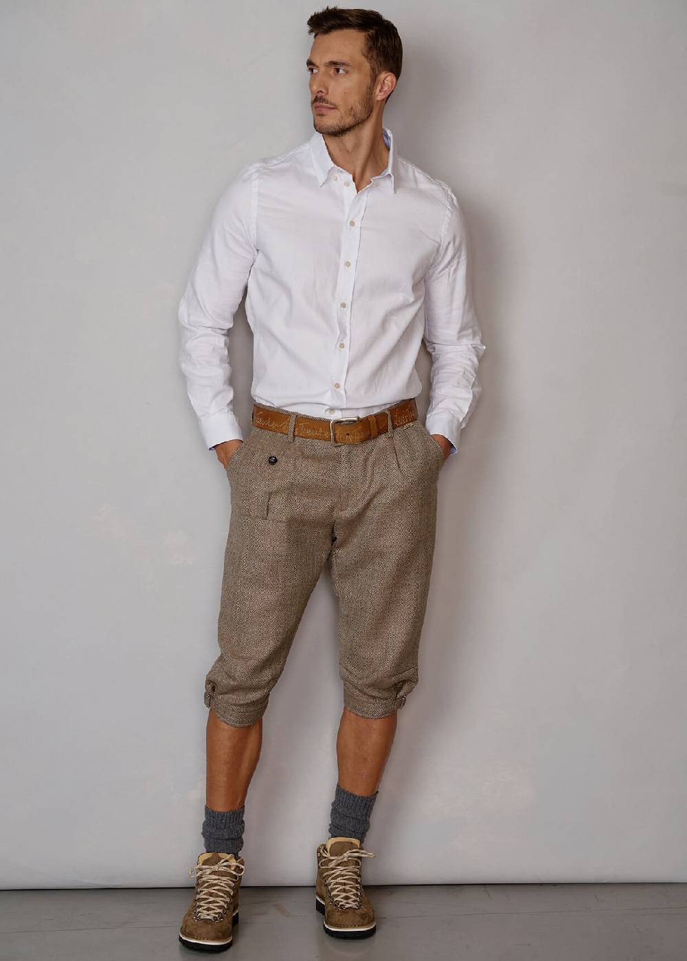 Luis Trenker Cintura in pelle con borchie modello Lufabian