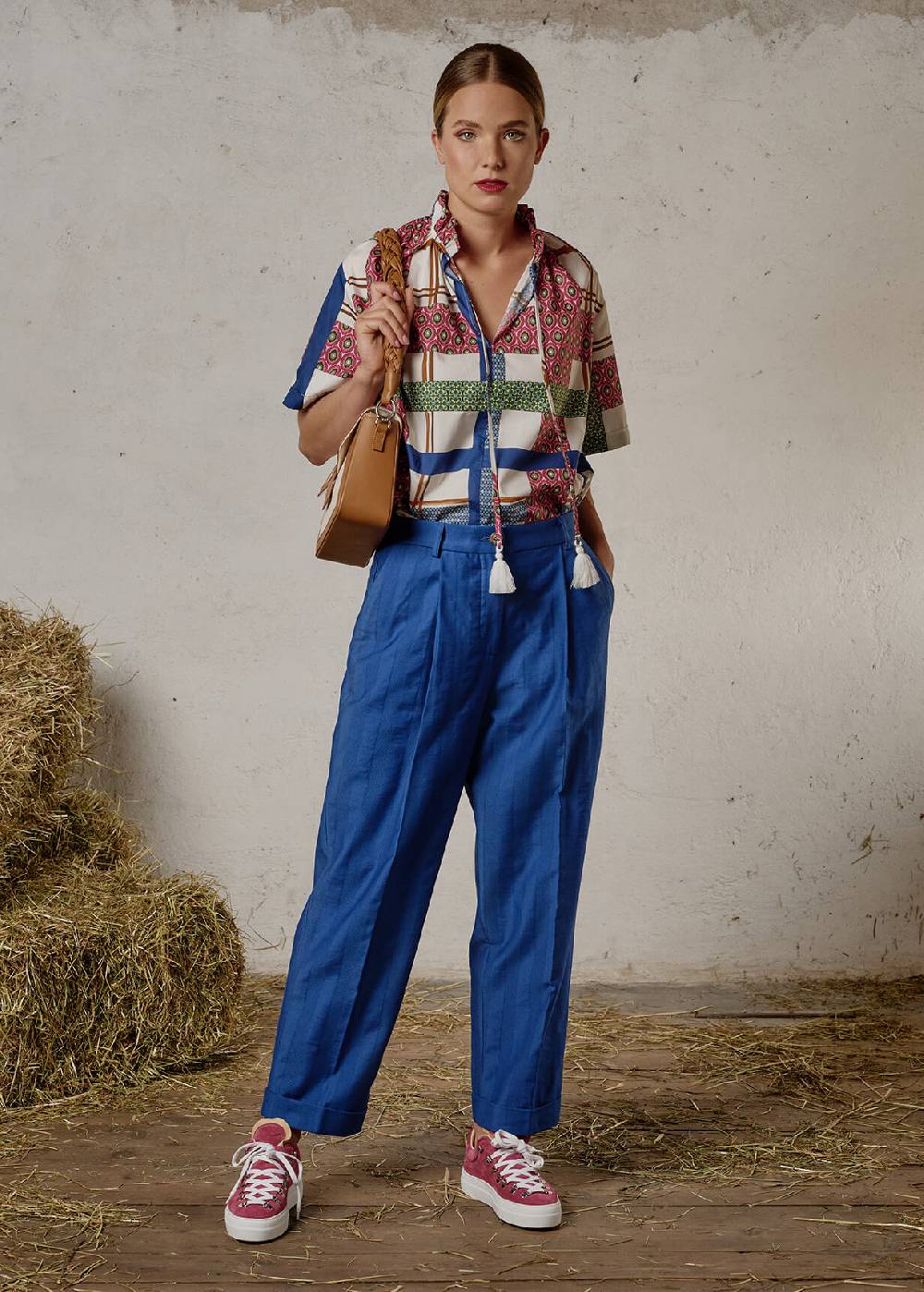 Luis Trenker Pantaloni in cotone e lino dalla vestibilità Carrot Fit modello Luloretta