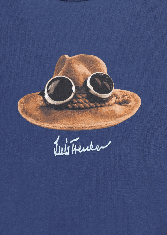 Luis Trenker T-shirt Con Grafica Iconica Raffigurante "Il Cappello"