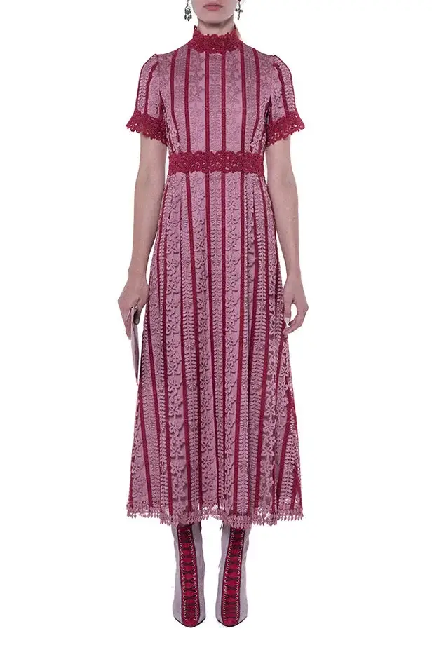 Luisa Beccaria Abito ricamato in macramè