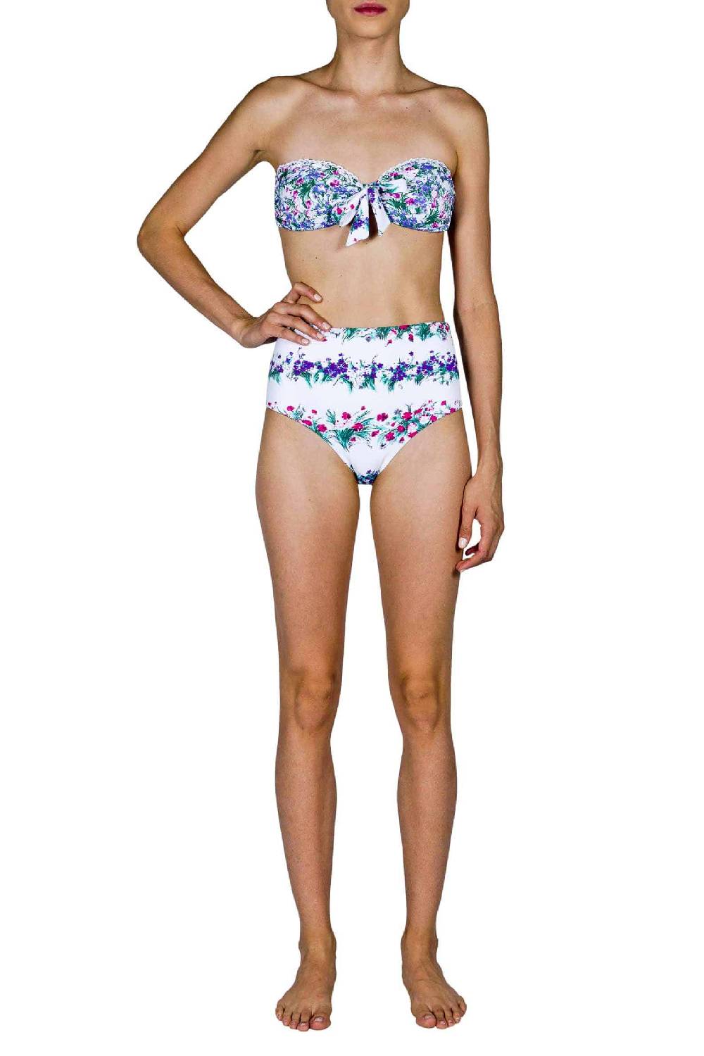 Luisa Beccaria Bikini A Fascia E Vita Alta