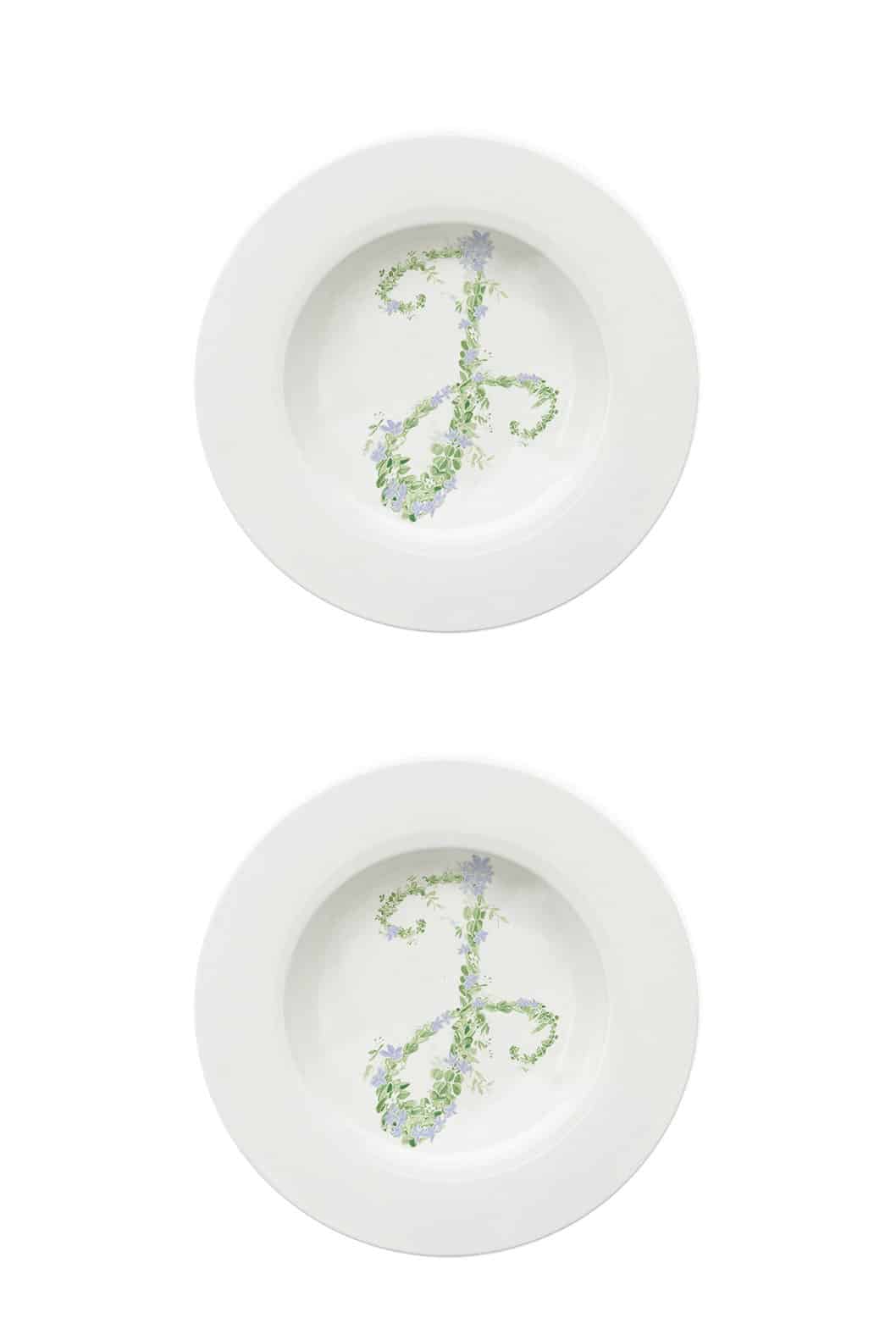 Luisa Beccaria Piatto Fondo Con Fiori Monogramma