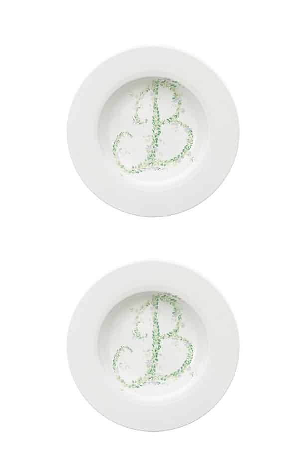 Luisa Beccaria Piatto fondo con fiori monogramma