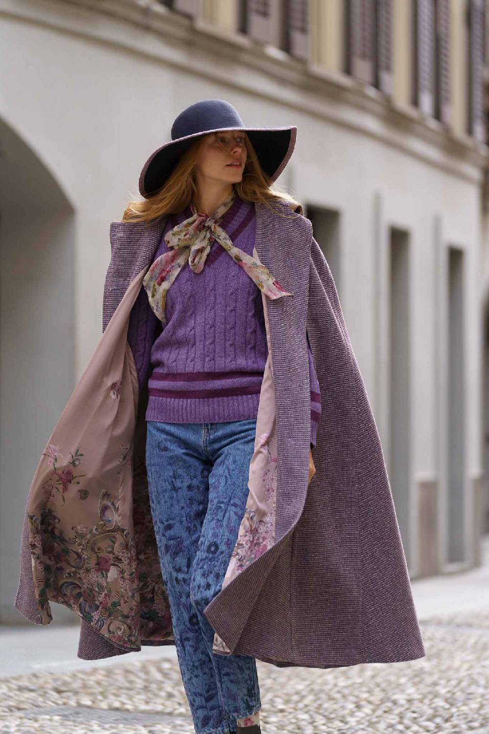Luisa Beccaria Maglia Viola In Cashmere A Trecce Con Scollo A V