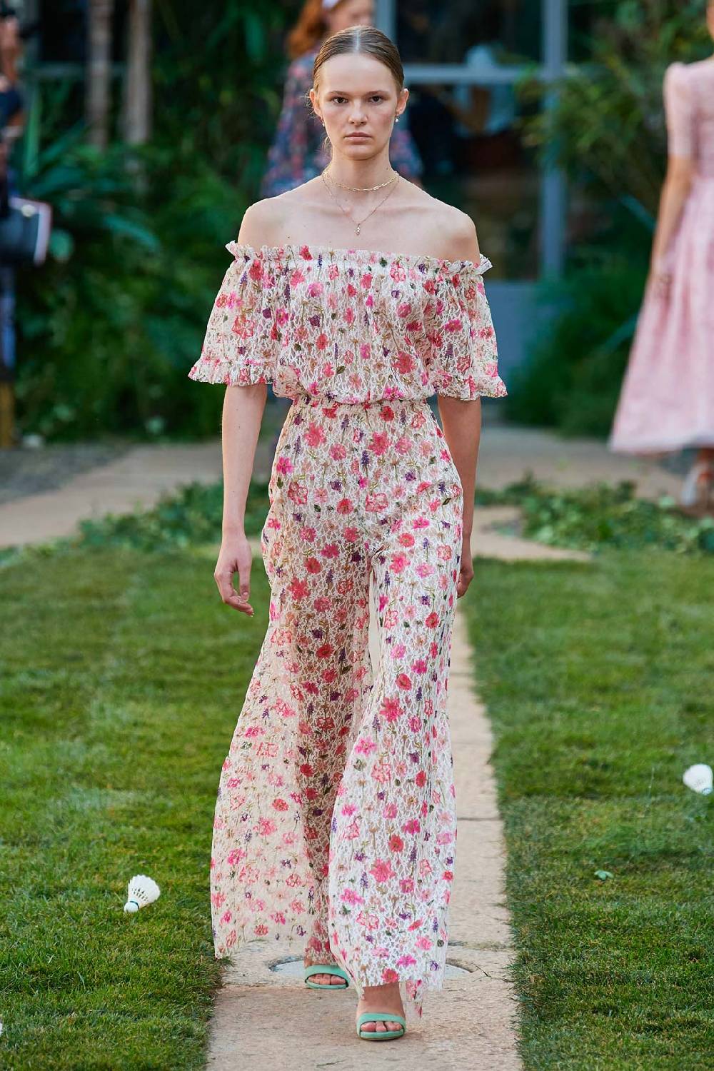 Luisa Beccaria Tuta In Pizzo Con Stampa Floreale Con Spalle Scoperte