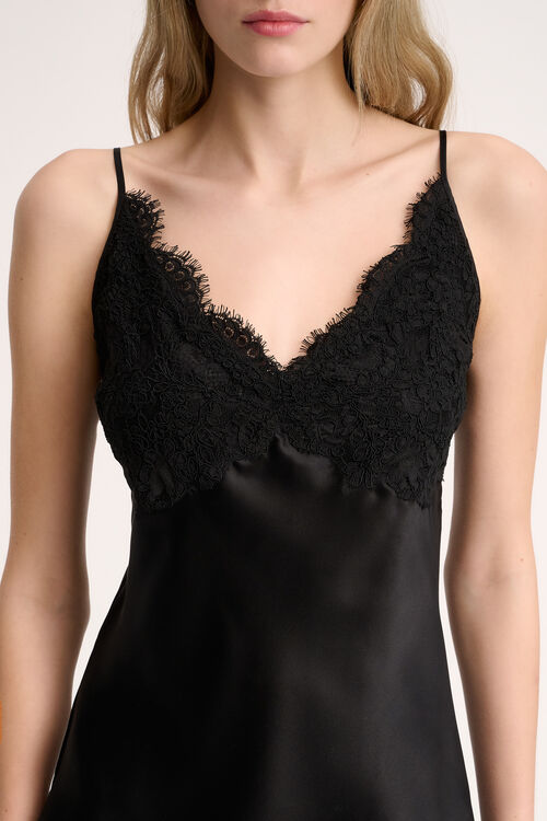 Luisa Spagnoli Luogo - Top Con Applicazioni In Pizzo