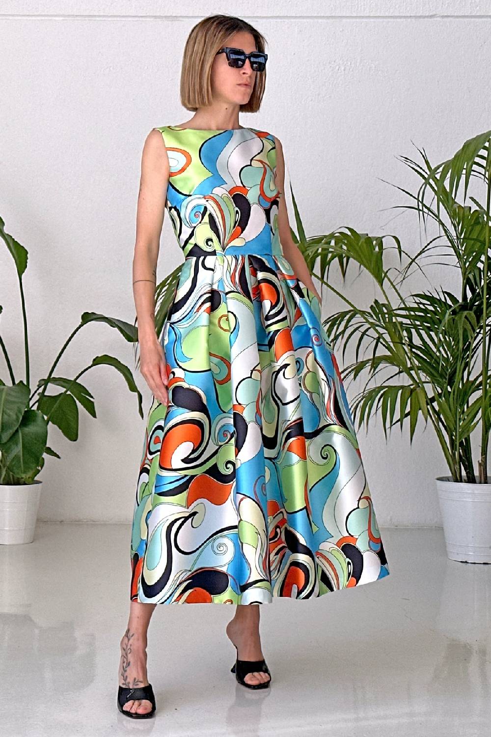 Lunatica Milano Abito Groovy Orange Green V Neck Back