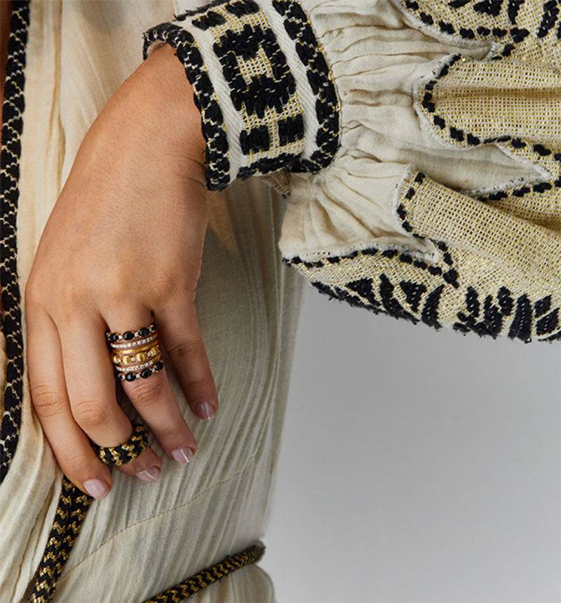 Nanis Anello "DANCING MYSTERY BLACK" A Tripla Fascia, Pavé Di Diamanti, Boul – Nanis Italian Jewels