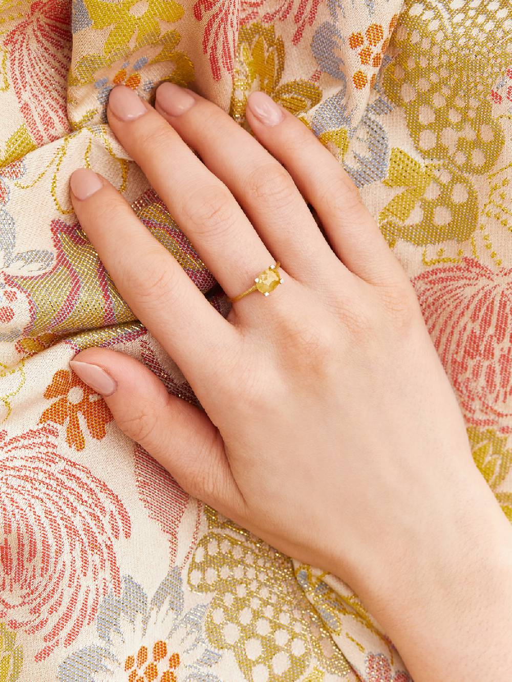 Nanis Anello "IPANEMA" In Oro, Zaffiro E Dettagli Di Diamanti – Nanis Italian Jewels