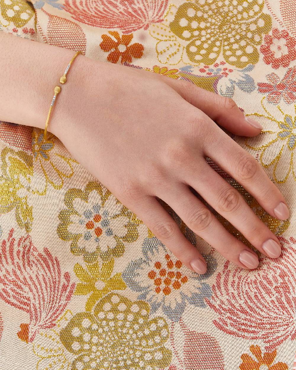 Nanis Bracciale A Schiava "DANCING ÉLITE" Essenziale Inciso A Mano In Oro E – Nanis Italian Jewels