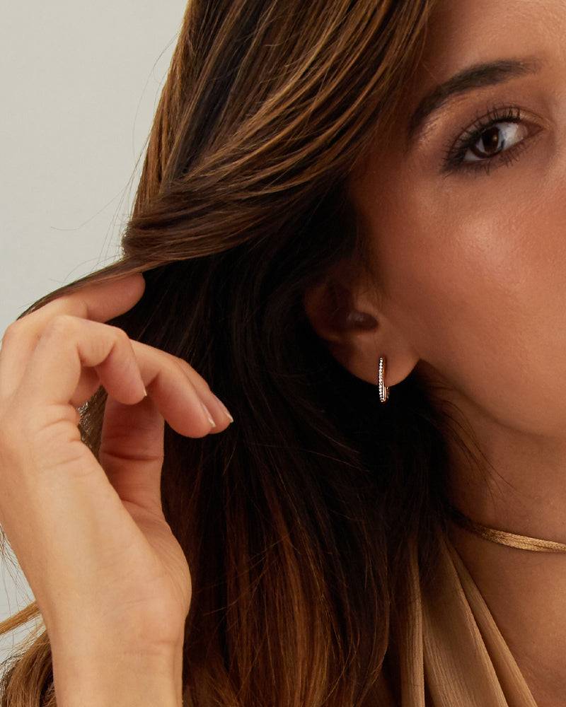 Nanis Orecchini A Cerchio "libera" Squadrati Piccoli In Oro Rosa E Diamanti – Nanis Italian Jewels