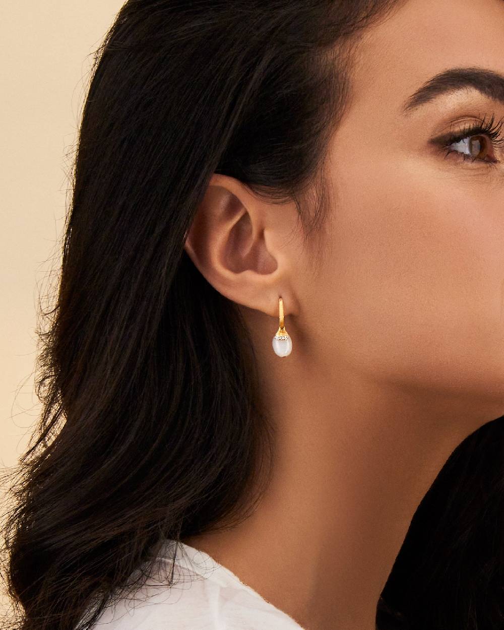 Nanis Orecchini Ciliegine "WHITE DESERT" Pendenti In Oro, Pietra Di Luna E D – Nanis Italian Jewels