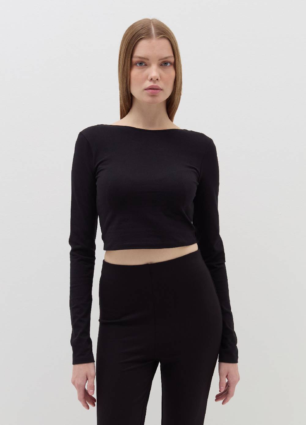 B. ANGEL T-shirt Con Schiena Scoperta