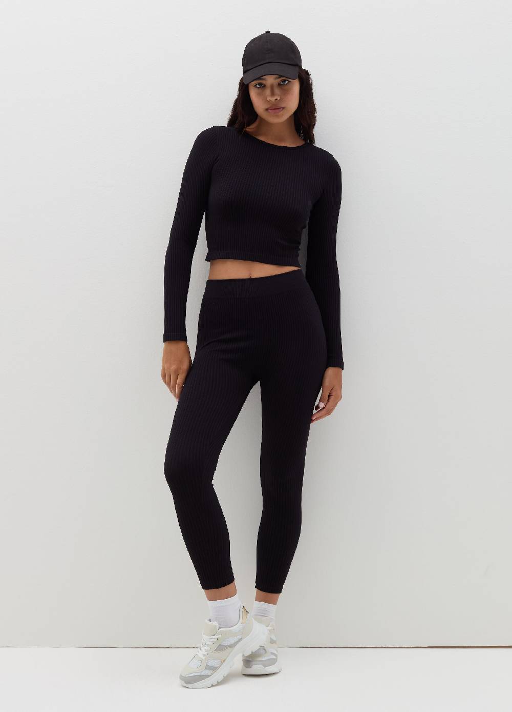 B. ANGEL T-shirt Crop A Costine Con Maniche Lunghe