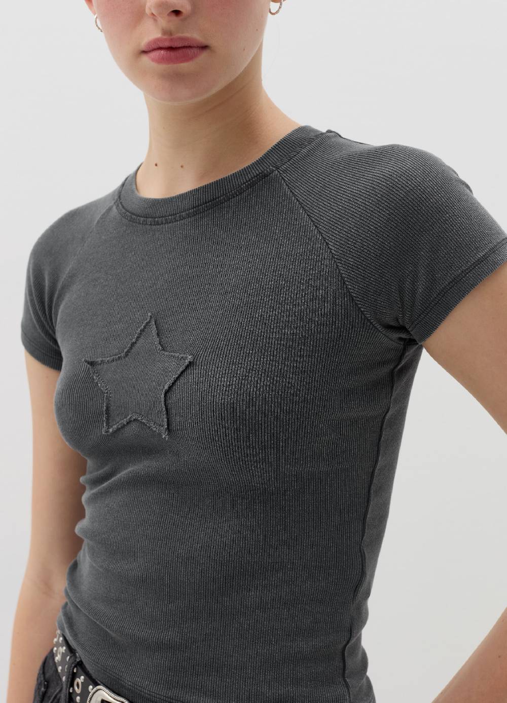 B. ANGEL T-shirt Crop A Costine Con Ricamo