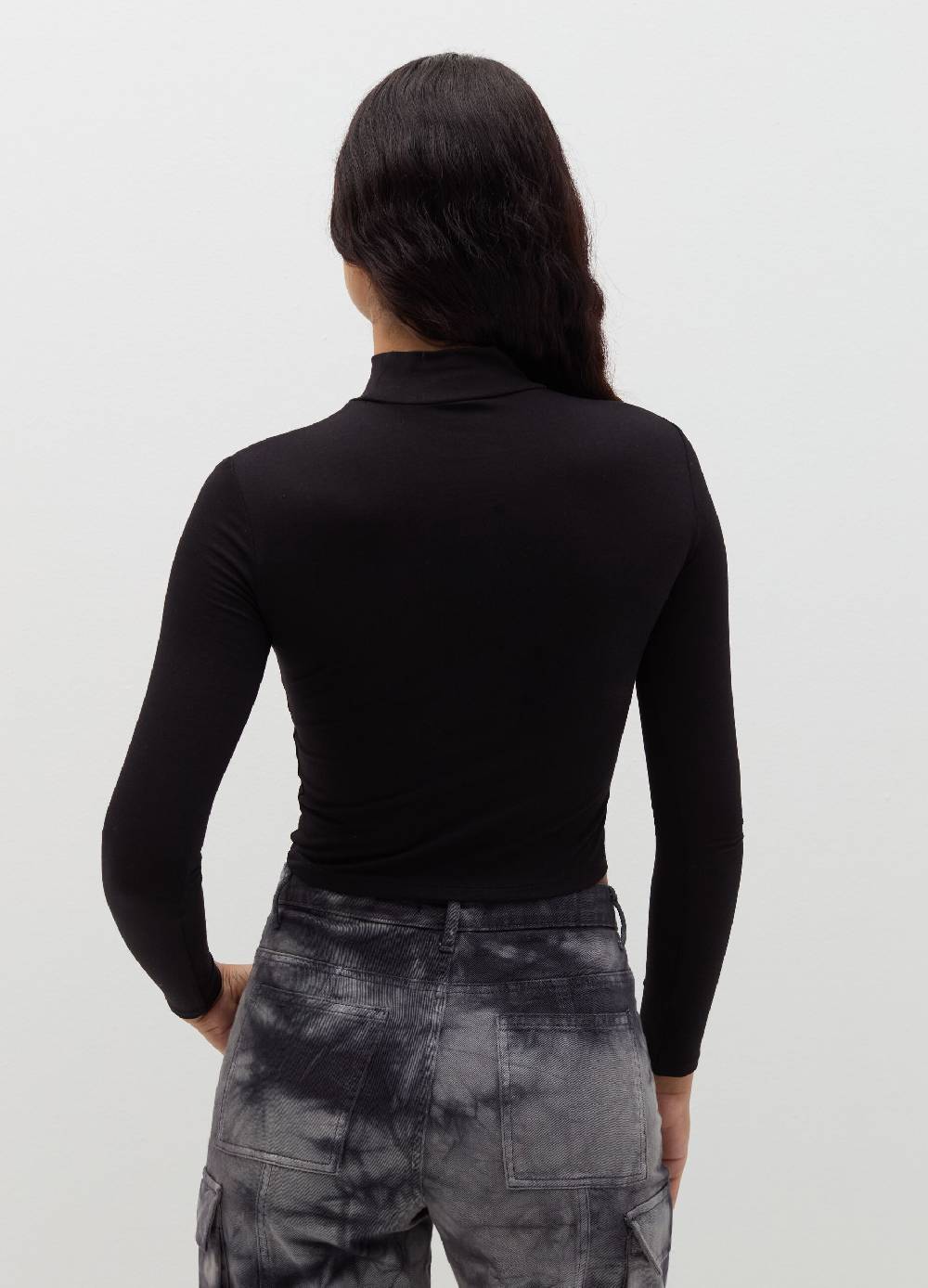 B. ANGEL T-shirt Mock Neck Con Maniche Lunghe