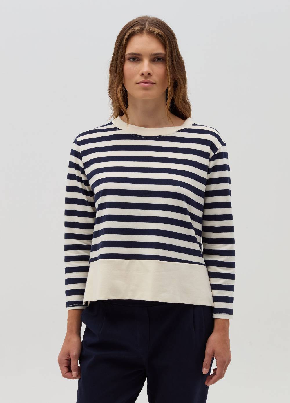 HYBRID Maglia a righe con spacchetti