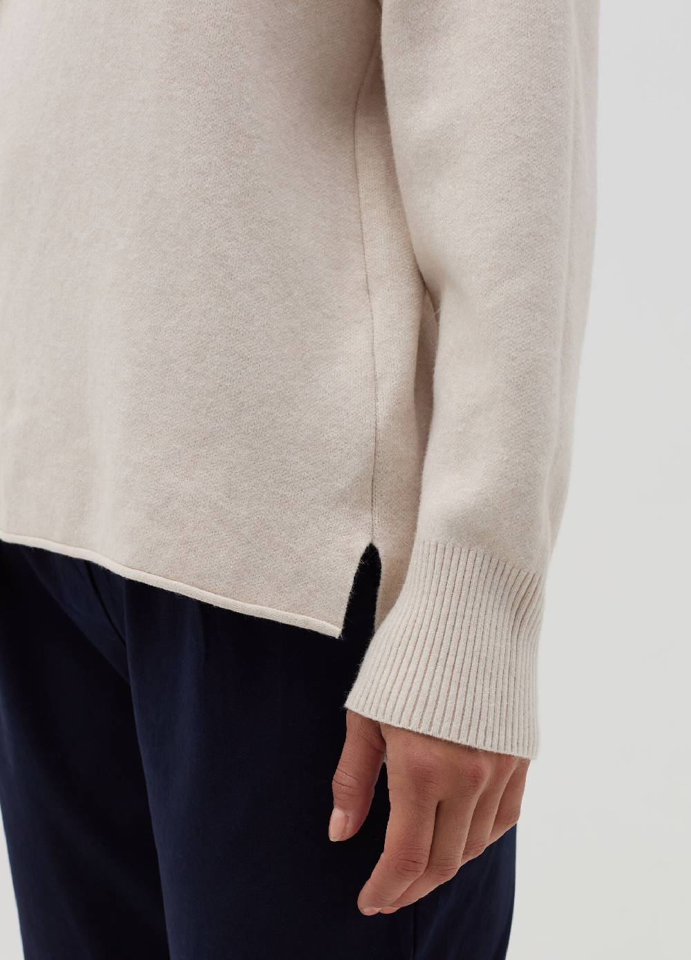 HYBRID Pullover Con Spacchetti