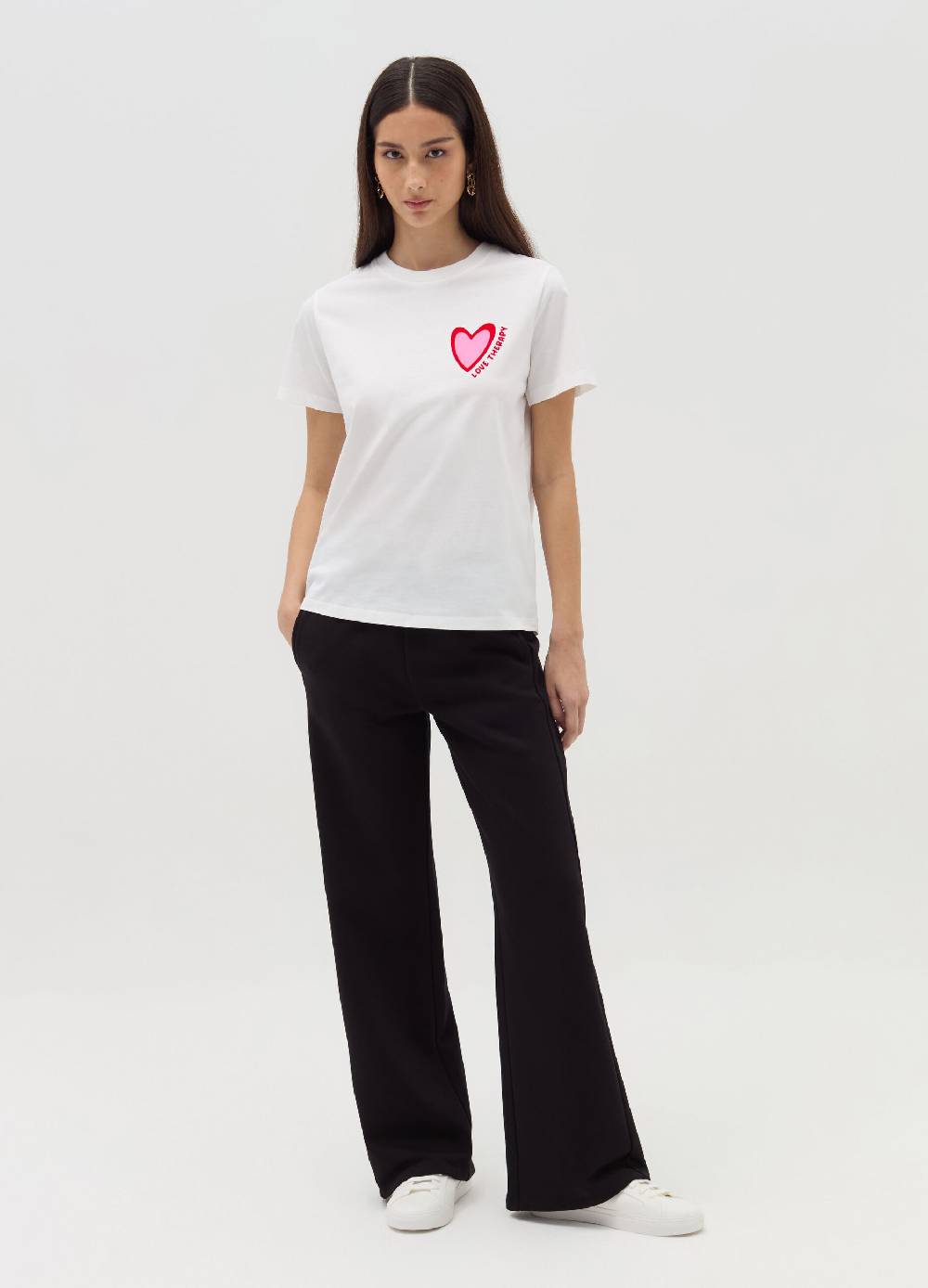 LOVE THERAPY T-shirt con stampa cuore
