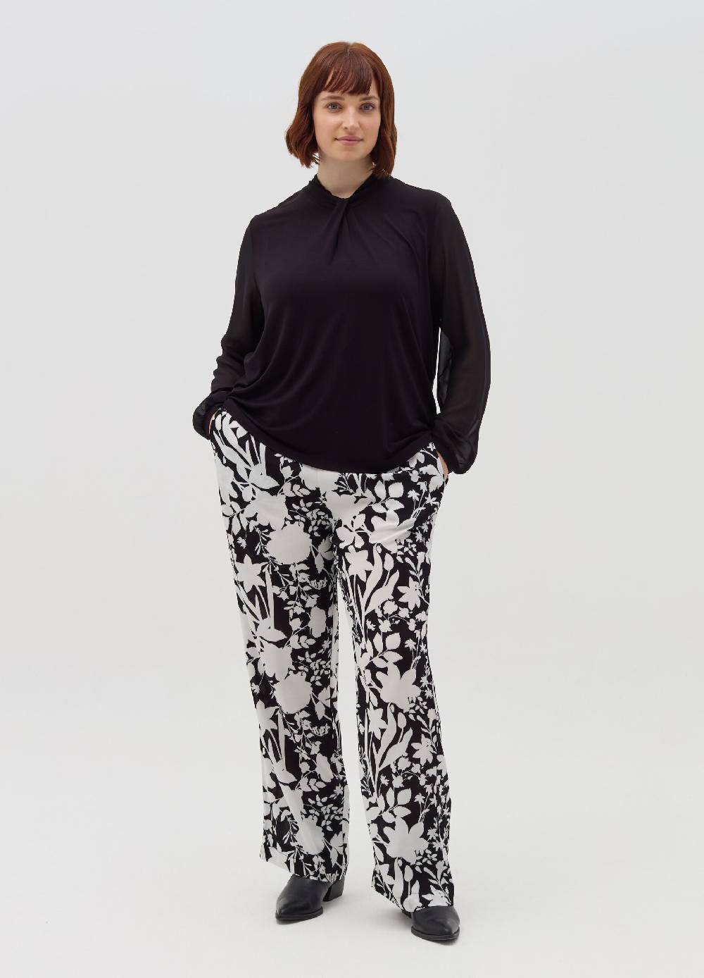 MYA T-shirt In Viscosa Stretch Con Nodo Curvy