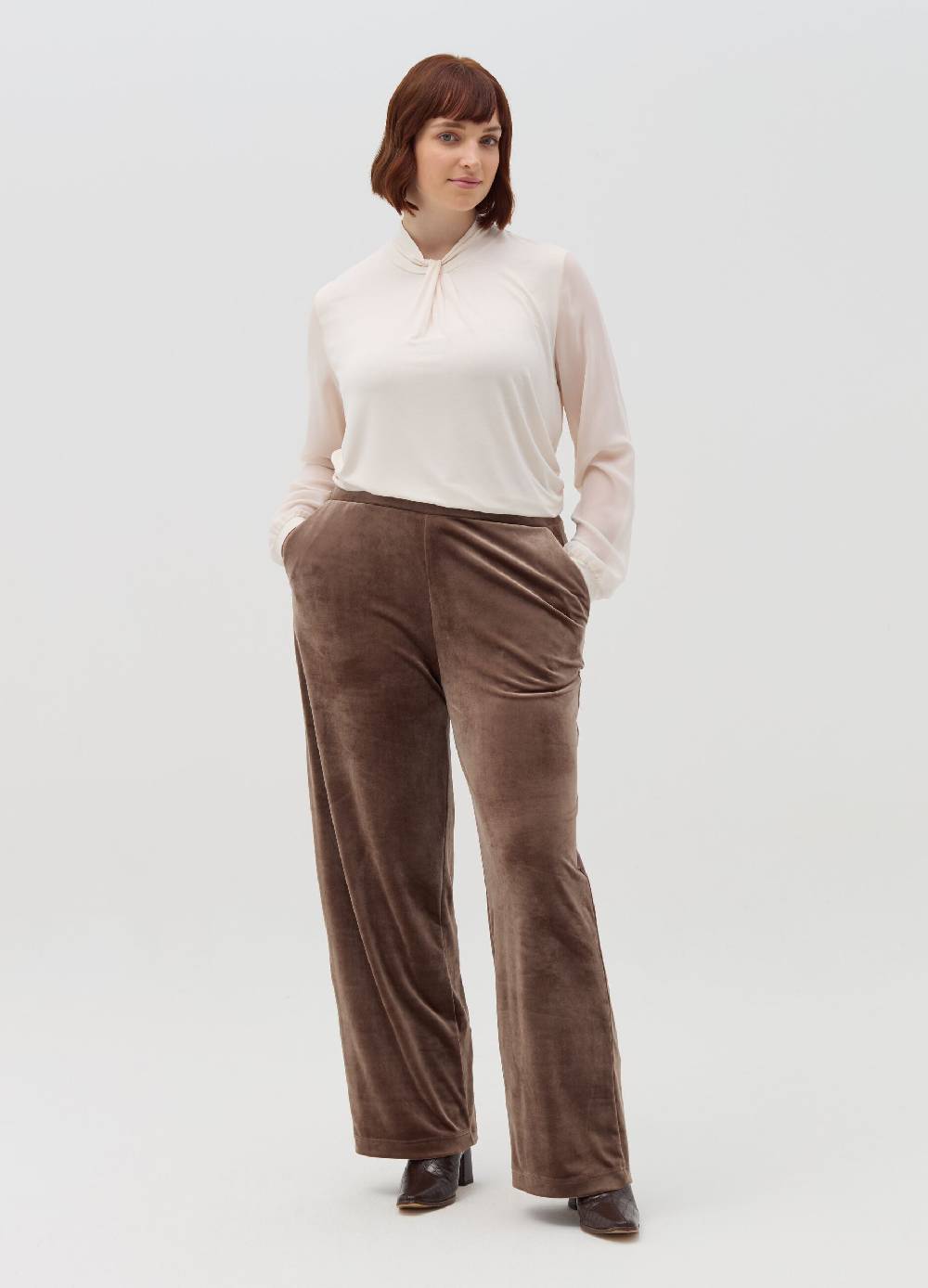 MYA T-shirt In Viscosa Stretch Con Nodo Curvy