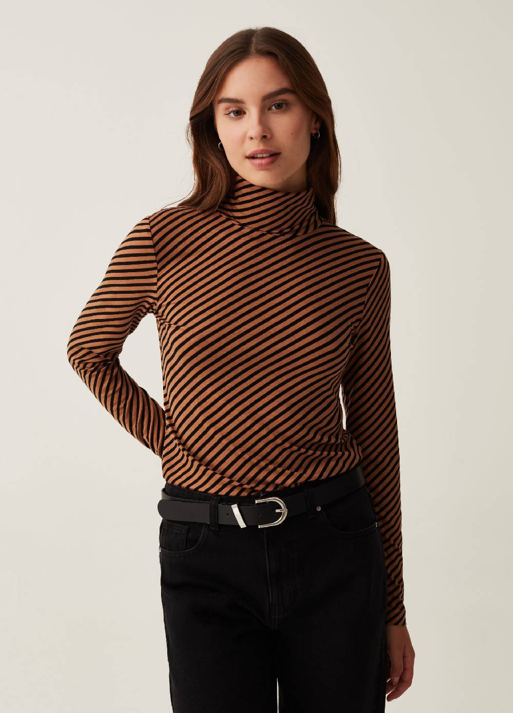 OVS T-shirt A Collo Alto Stampa A Righe Oblique