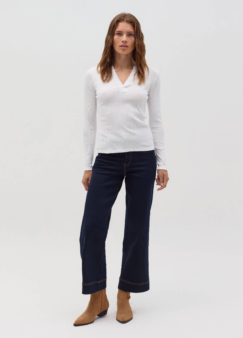 OVS T-shirt a costine sottili con scollo a V