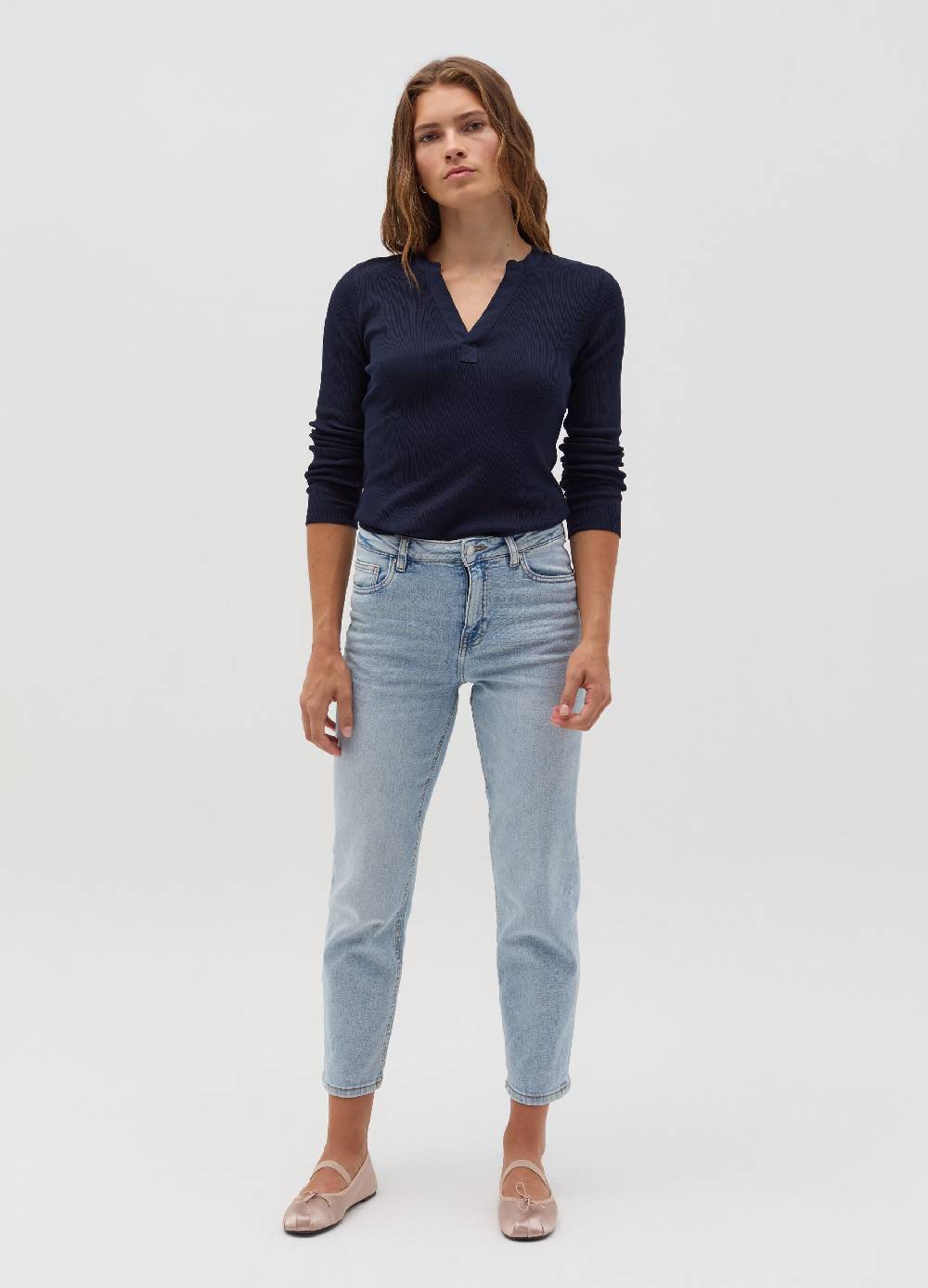 OVS T-shirt a costine sottili con scollo a V