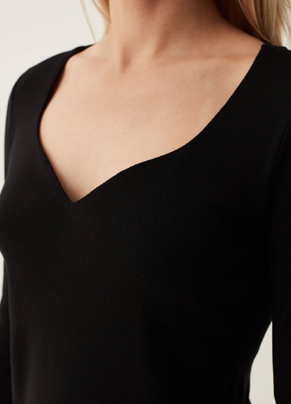 OVS T-shirt A Maniche Lunghe Con Scollo A Cuore