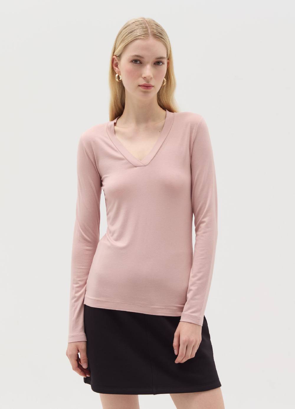 OVS T-shirt In Viscosa Stretch Con Scollo A V