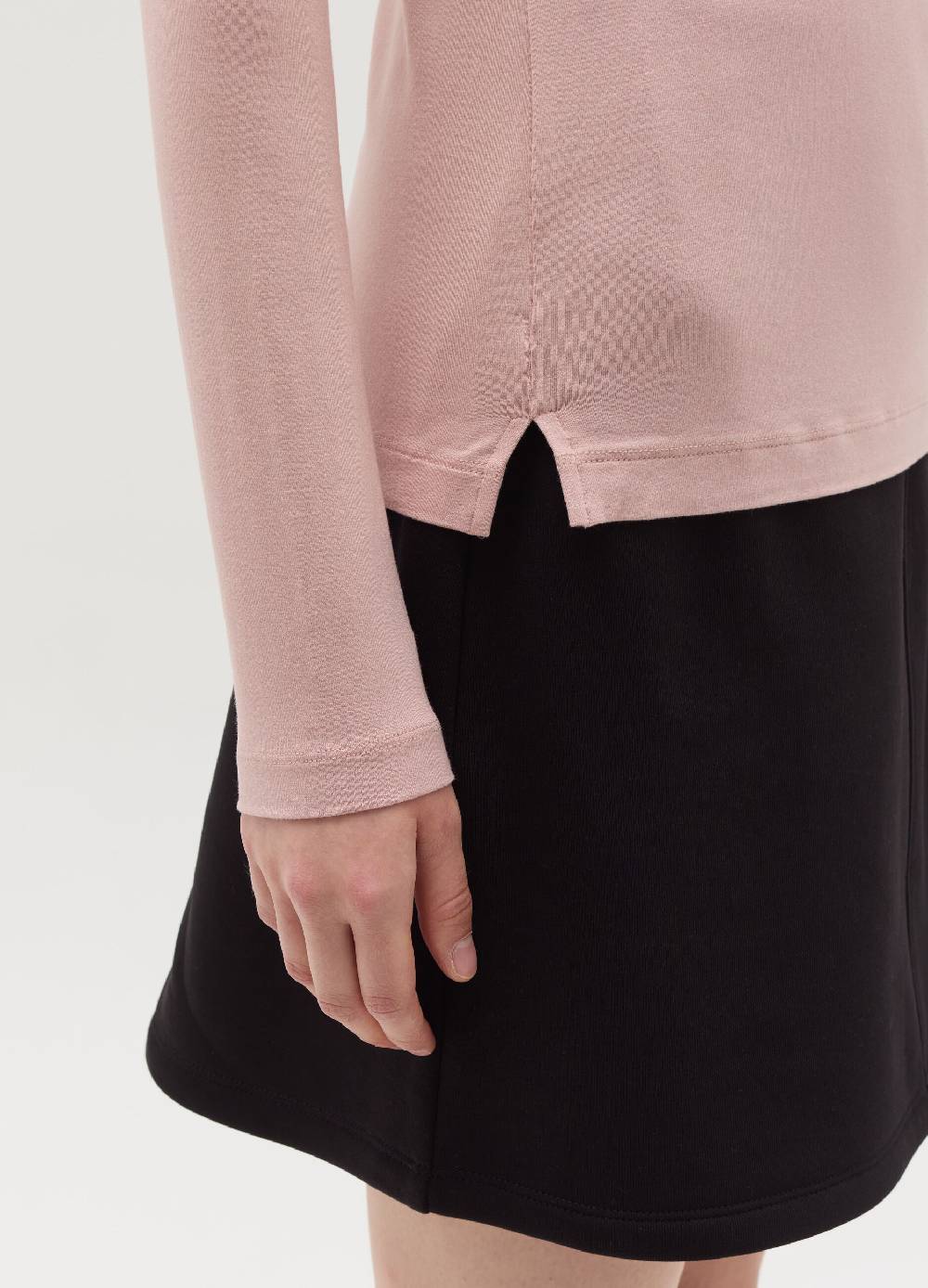 OVS T-shirt In Viscosa Stretch Con Scollo A V