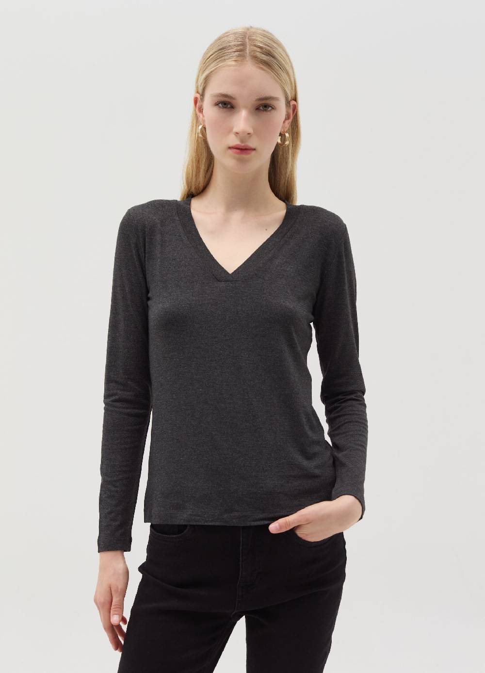 OVS T-shirt In Viscosa Stretch Con Scollo A V