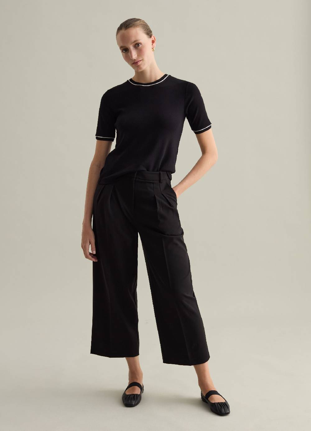 PIOMBO T-shirt con piping a contrasto Contemporary