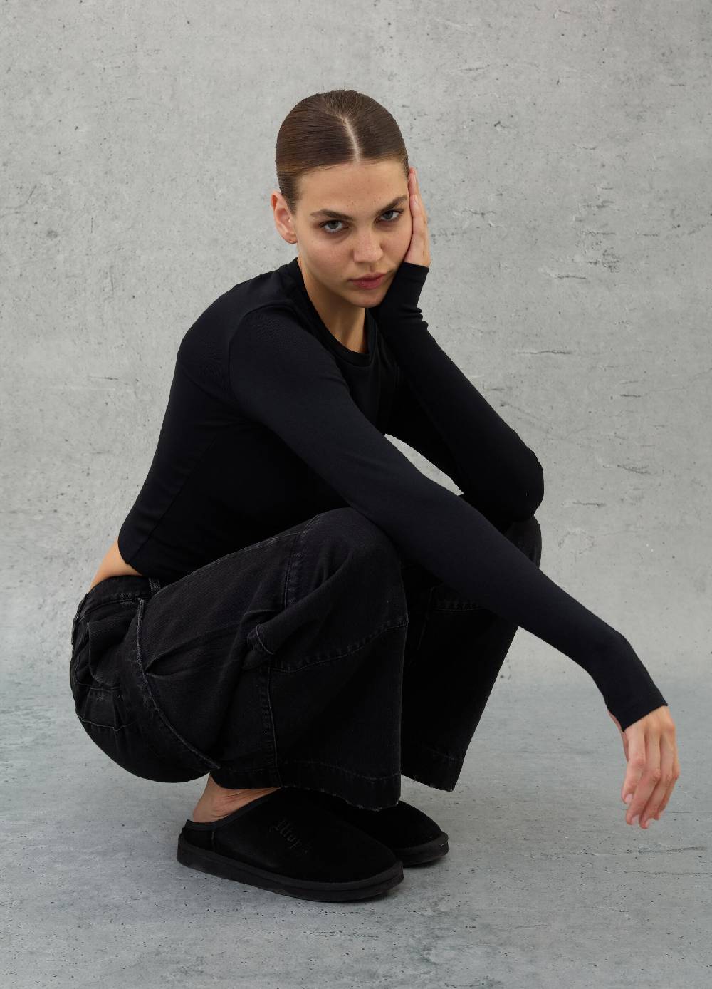 UTOPJA Crop Longsleeve T-shirt Black