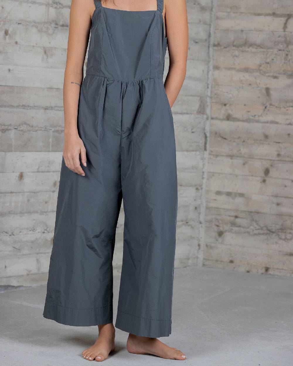 Rialto 48 TUTA A PAGLIACCETTO