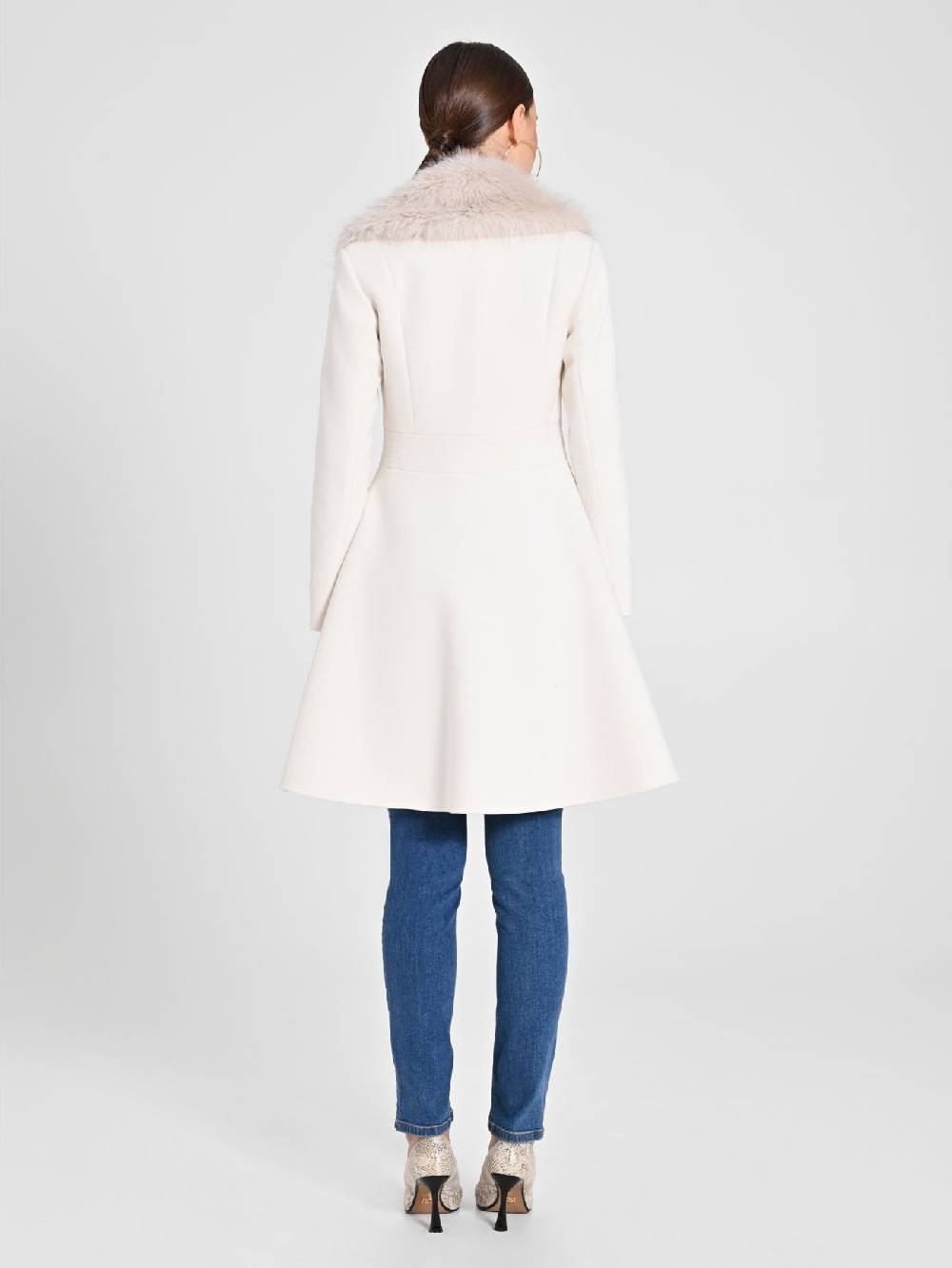 Rinascimento Cappotto Bianco Con Collo Effetto Pelliccia