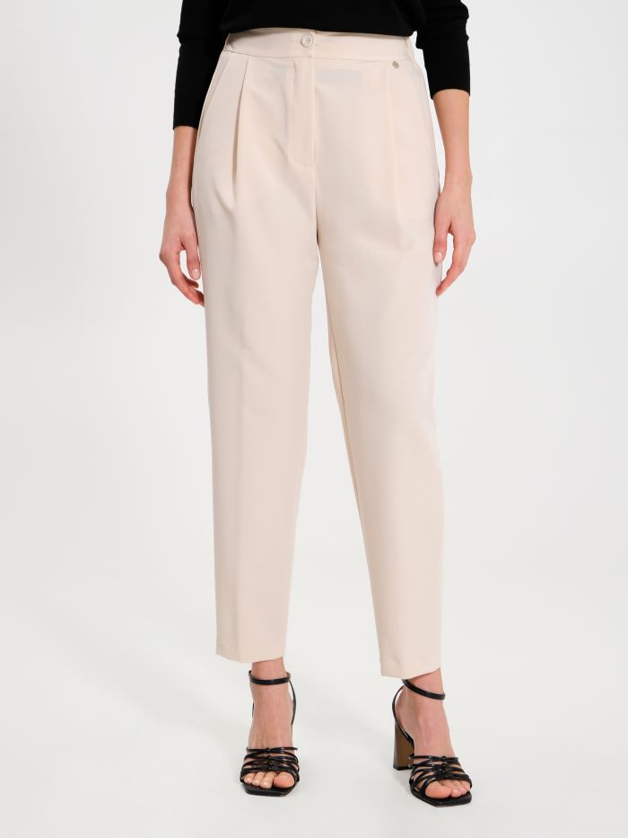 Rinascimento Pantaloni Carota Con Punto Smock Beige