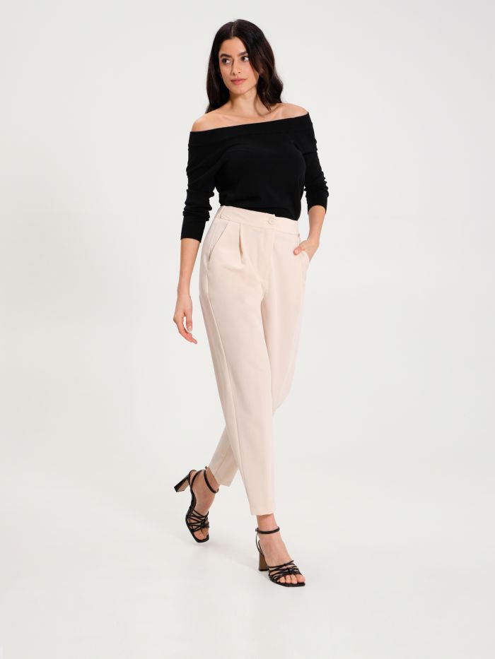 Rinascimento Pantaloni Carota con Punto Smock Beige
