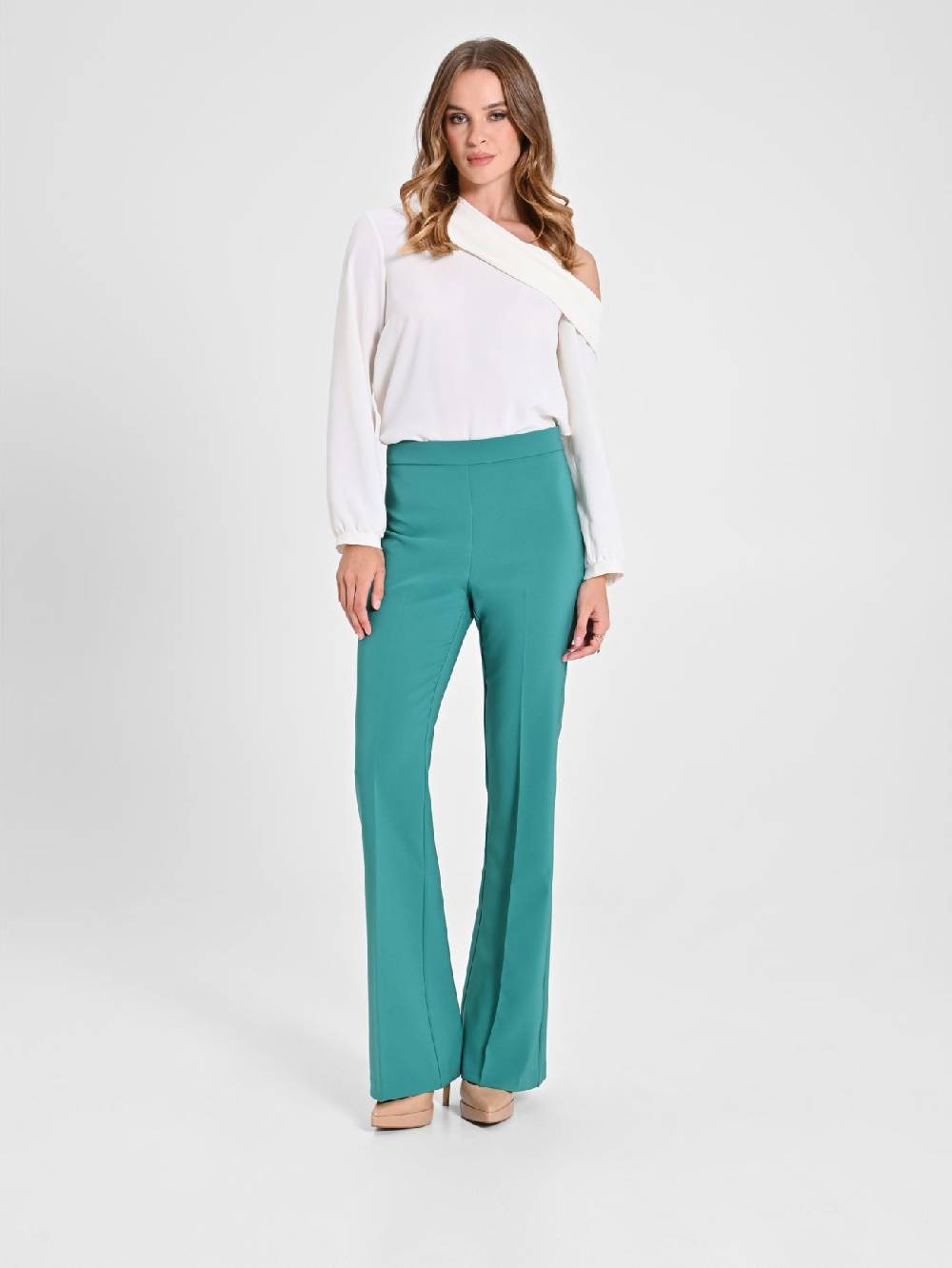 Rinascimento Pantaloni Flared in Tessuto Tecnico Verde Giada Donna