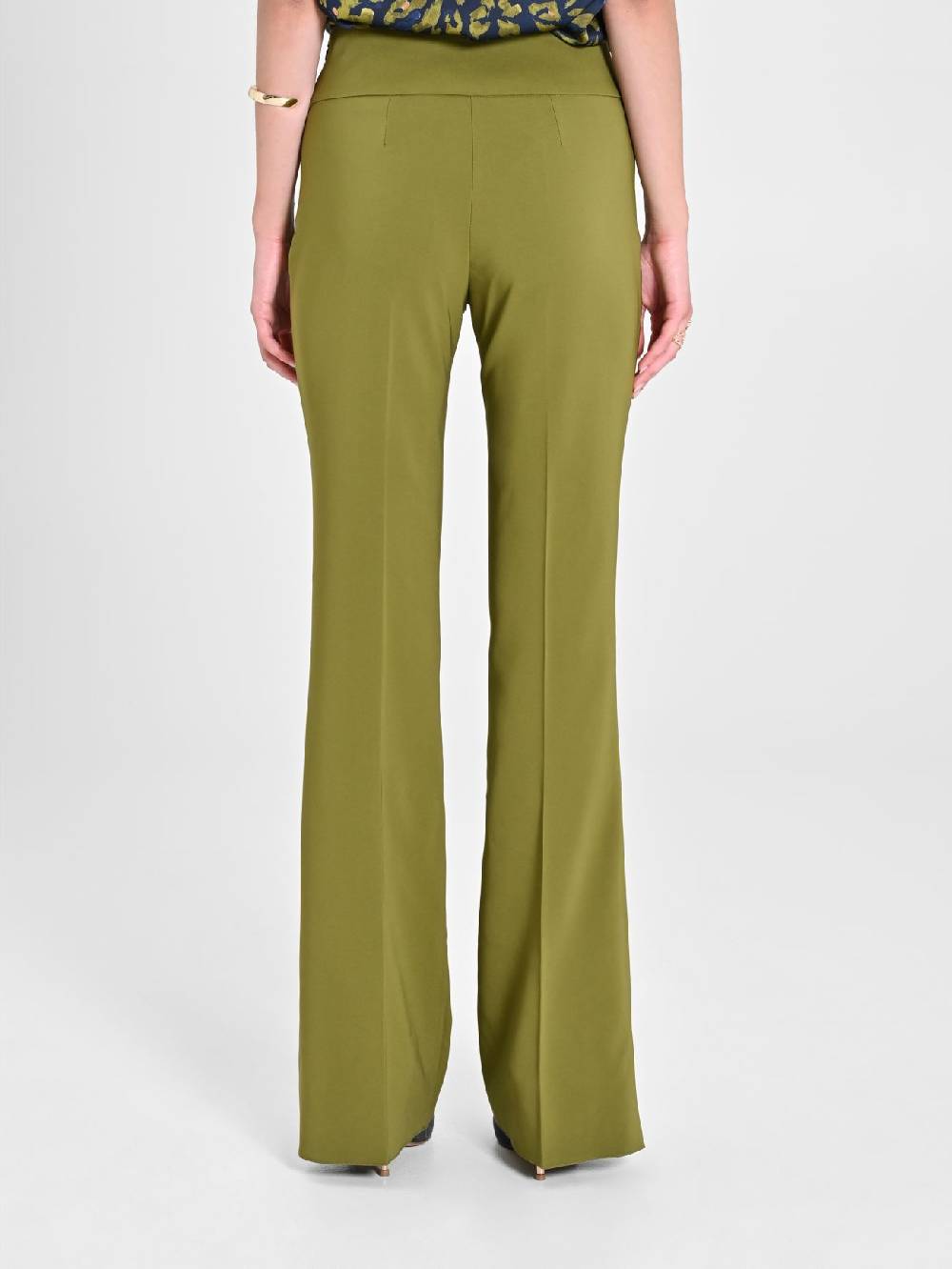 Rinascimento Pantaloni Flared In Tessuto Tecnico Verde Muschio