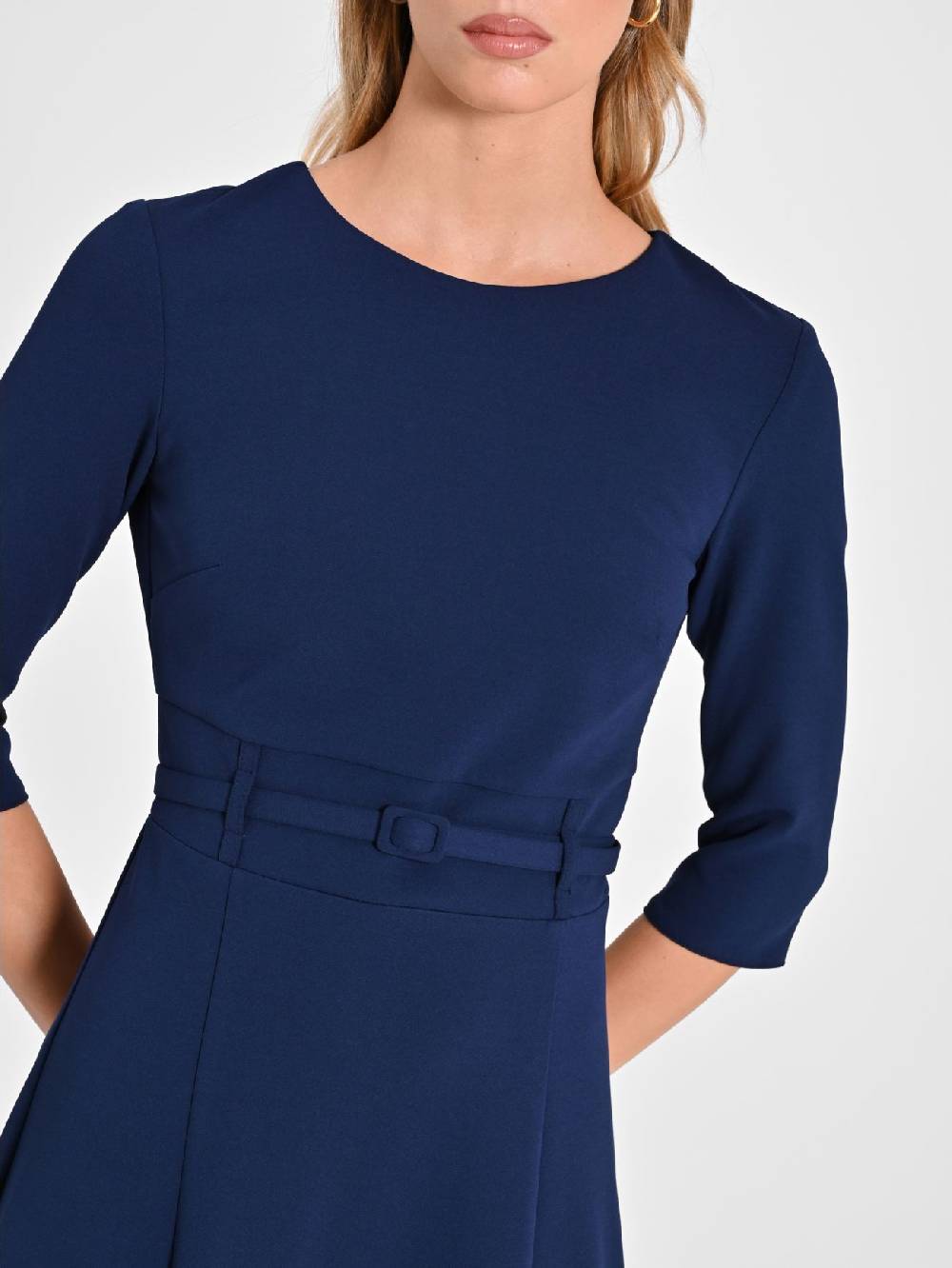 Rinascimento Abito Blu Con Cintura Ricoperta