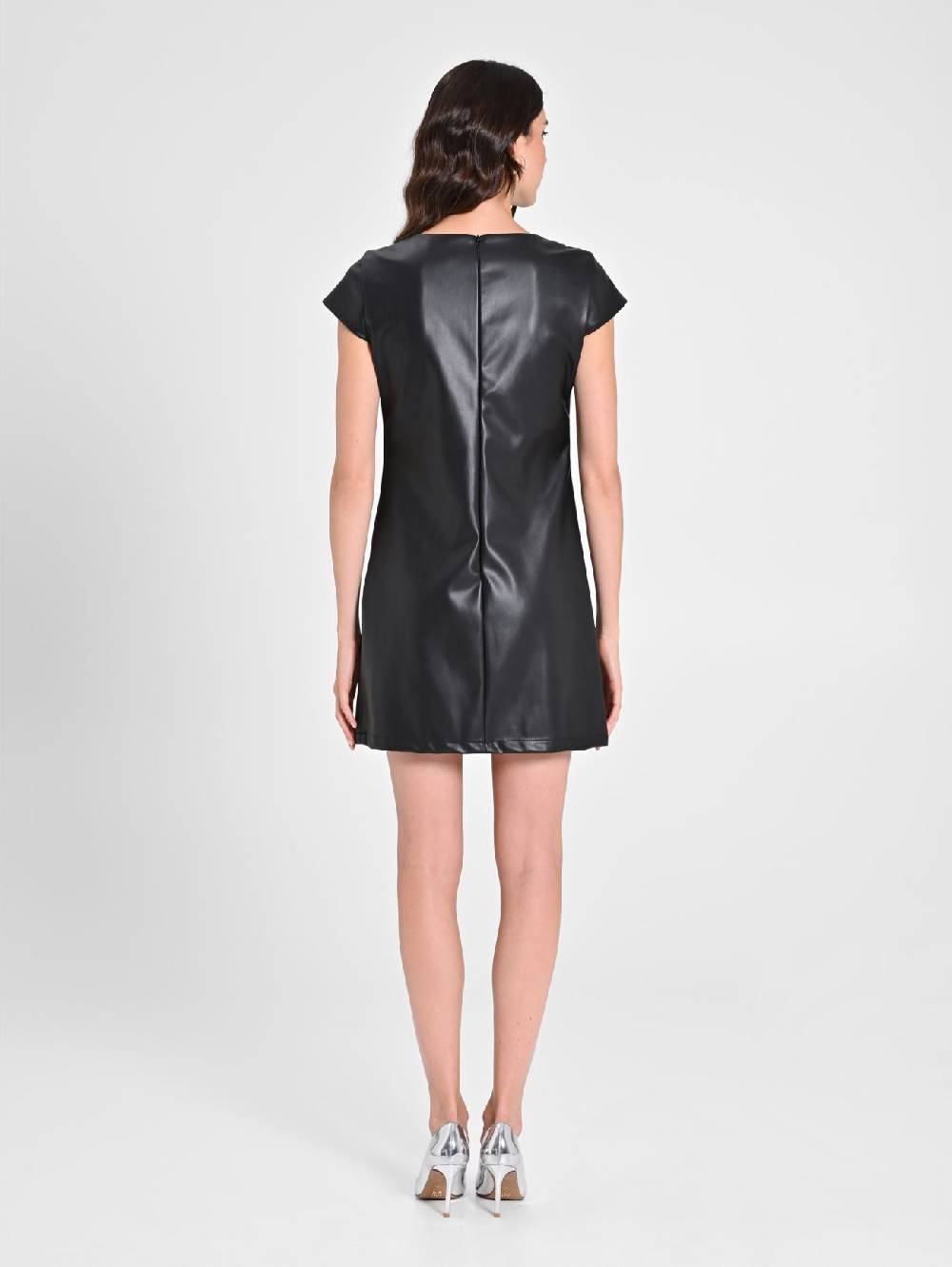 Rinascimento Abito Nero In Similpelle