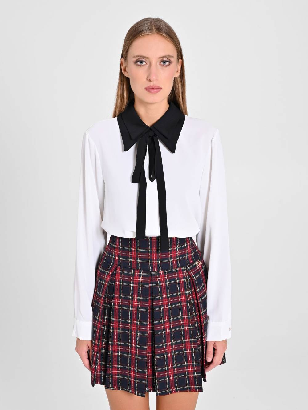 Rinascimento Blusa Bicolor Con Cravattino