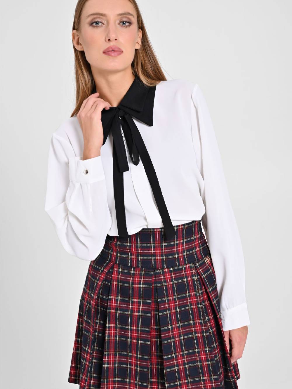 Rinascimento Blusa Bicolor con Cravattino